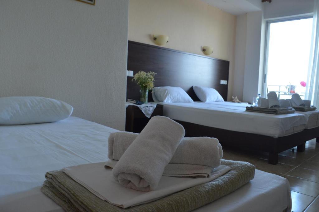 Hotel Achillion Makrygialos Habitación foto