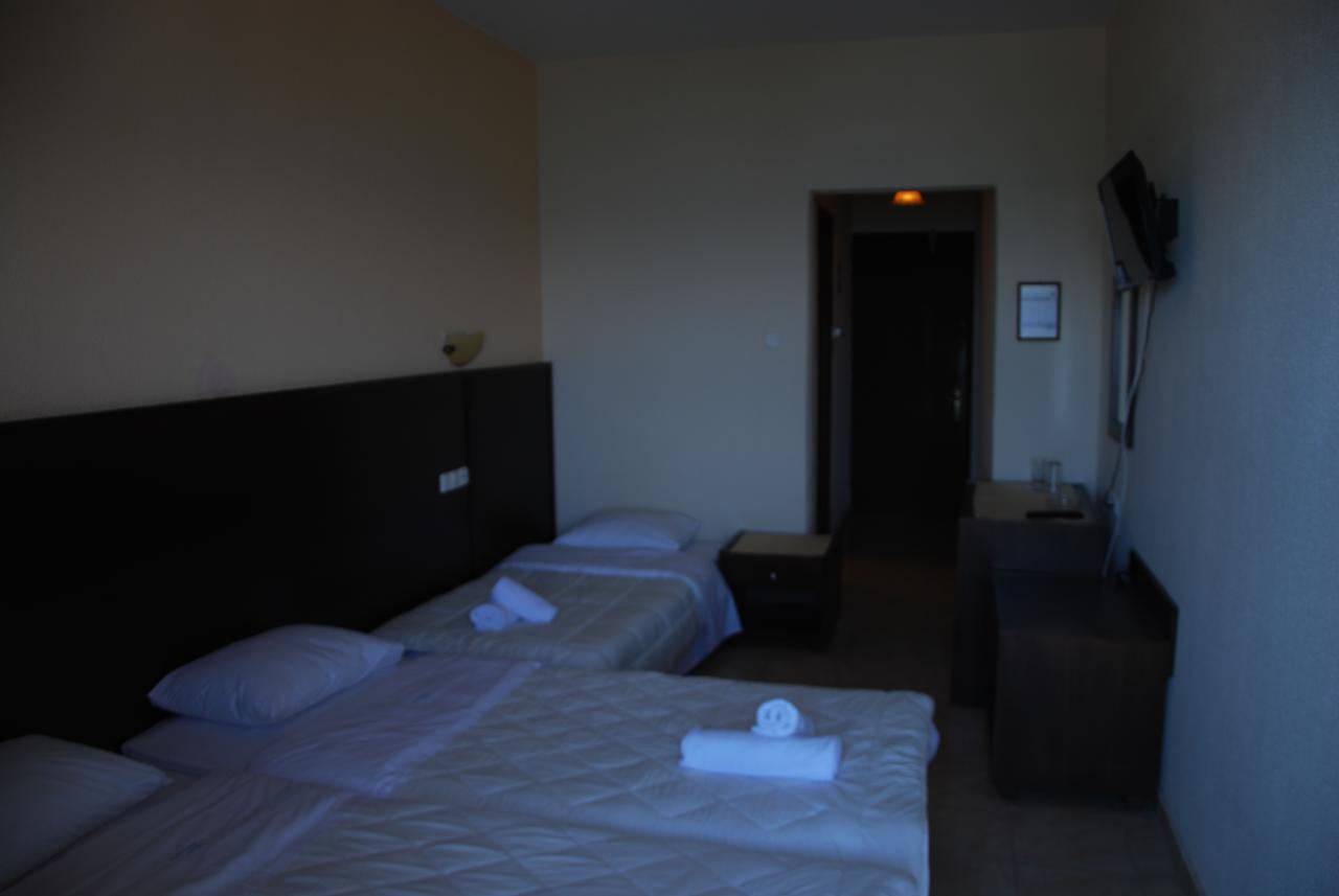 Hotel Achillion Makrygialos Habitación foto